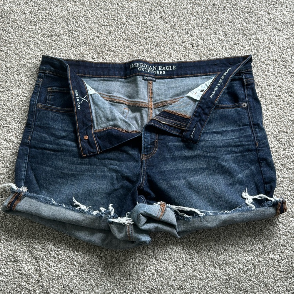 American eagle blue jean shorts